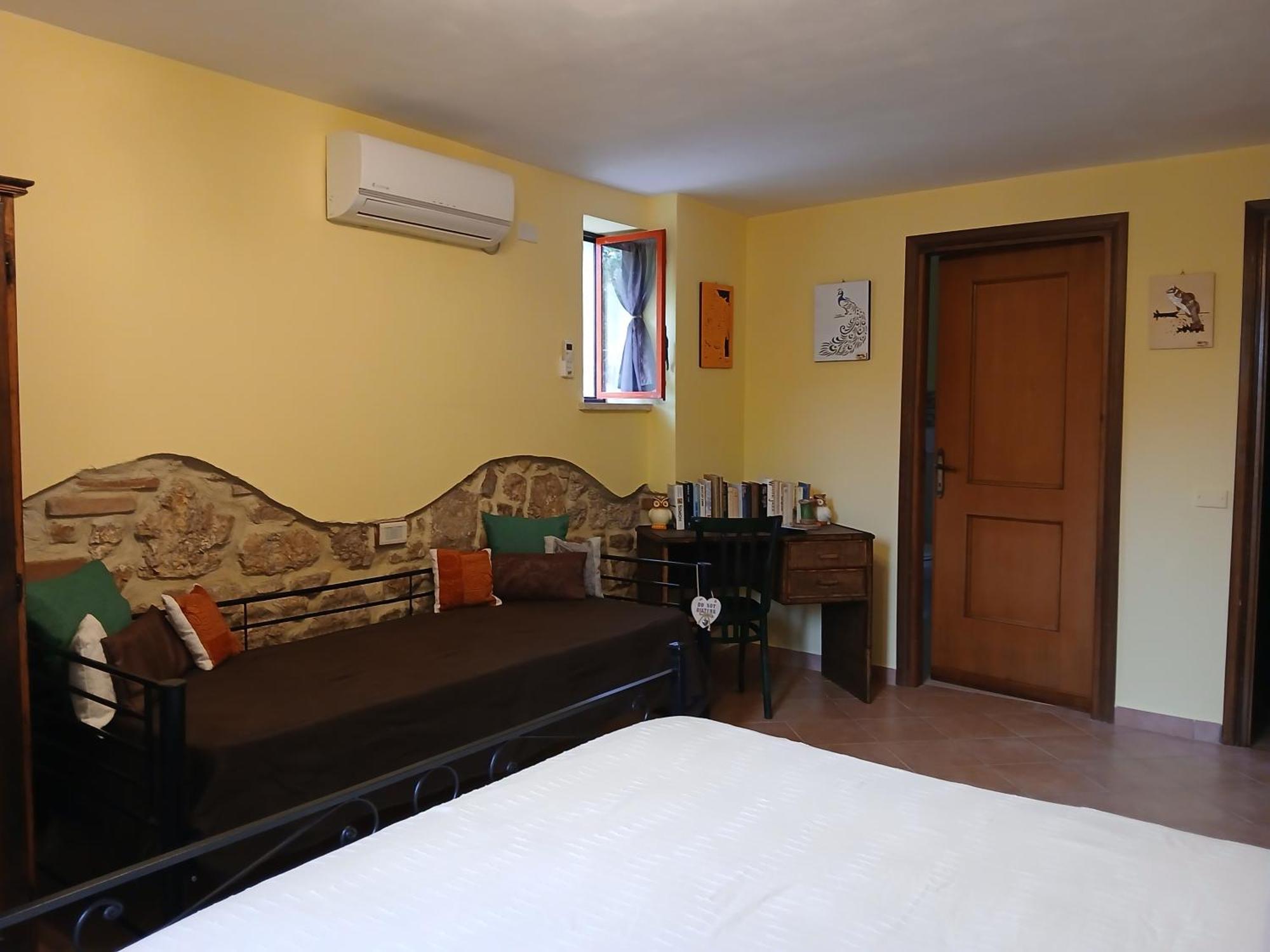 Bed And Breakfast Della Regina... 폰디 외부 사진